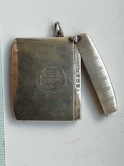 Zapalniczka srebrna bibeloty