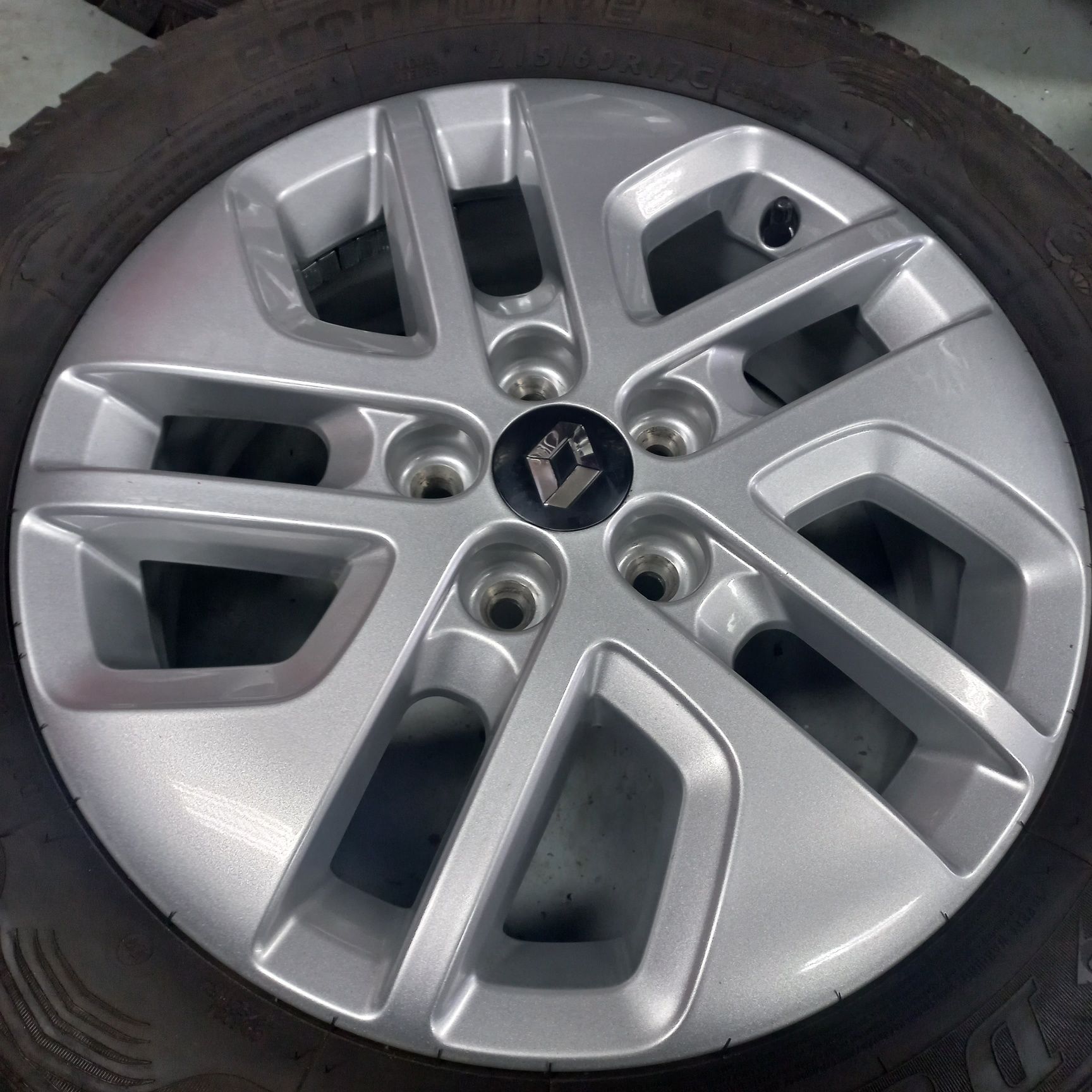 Koła Letnie TRAFIC VIVARO PRIMASTAR 17" 5x114.3 Stan Jak Nowe !