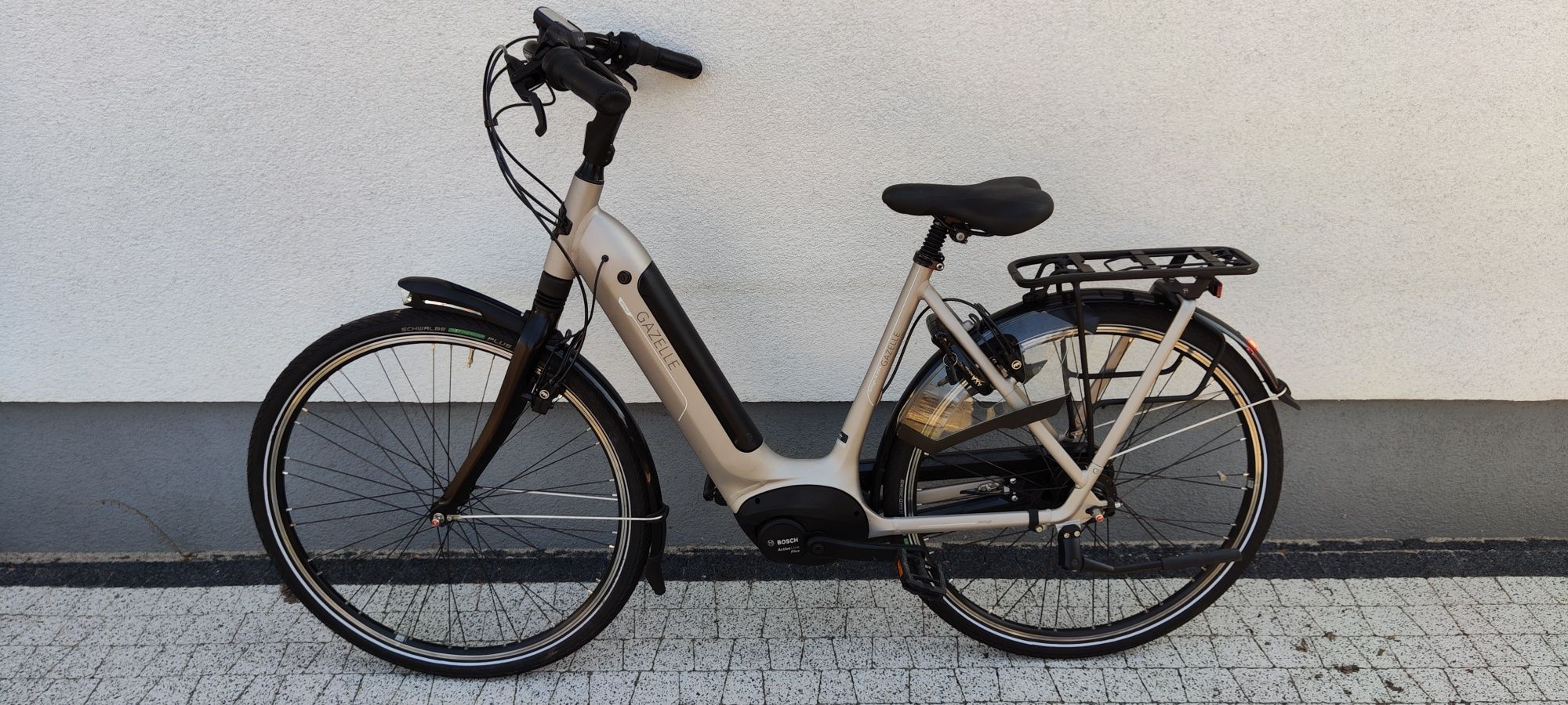 Gazelle Arroyo Grenoble C8 Bosch 500 wh piękny kolor  gwarancja