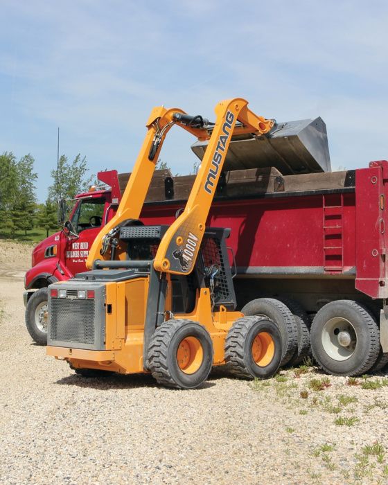 Услуги экскаватор погрузчик JCB 3CX. В Аренд трактор JCB3CX гидромолот