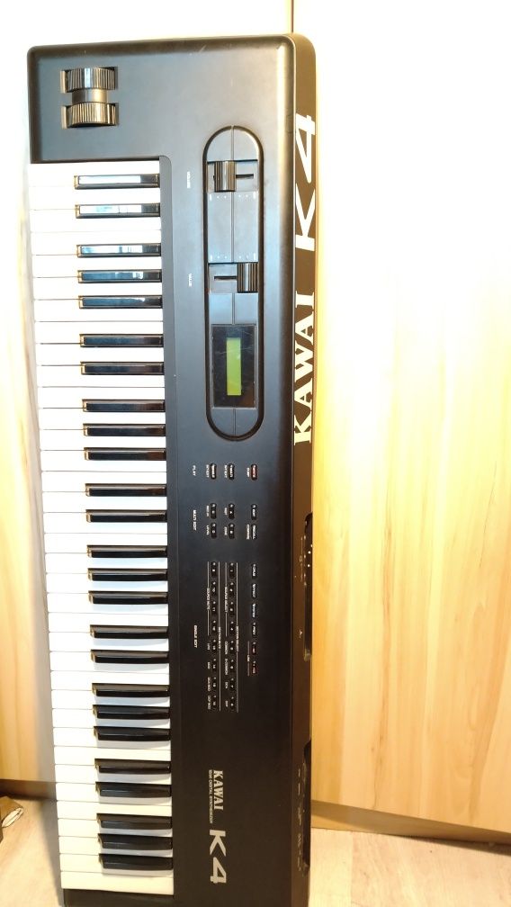 Kawai K4 piękny syntezator unikat