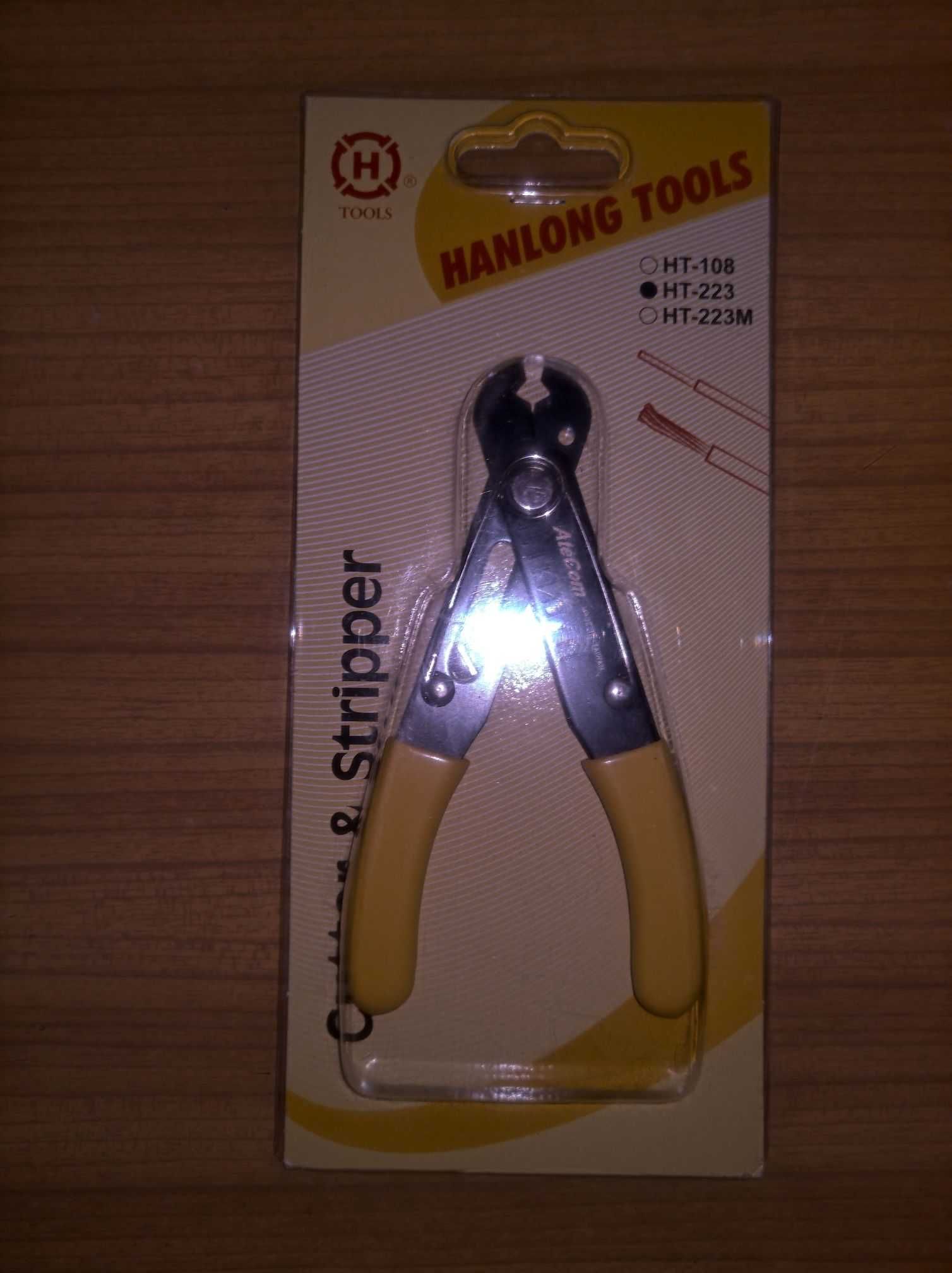 Ściągacz izolacji HT-223 + ucinaczki 0,5-4mm żółty