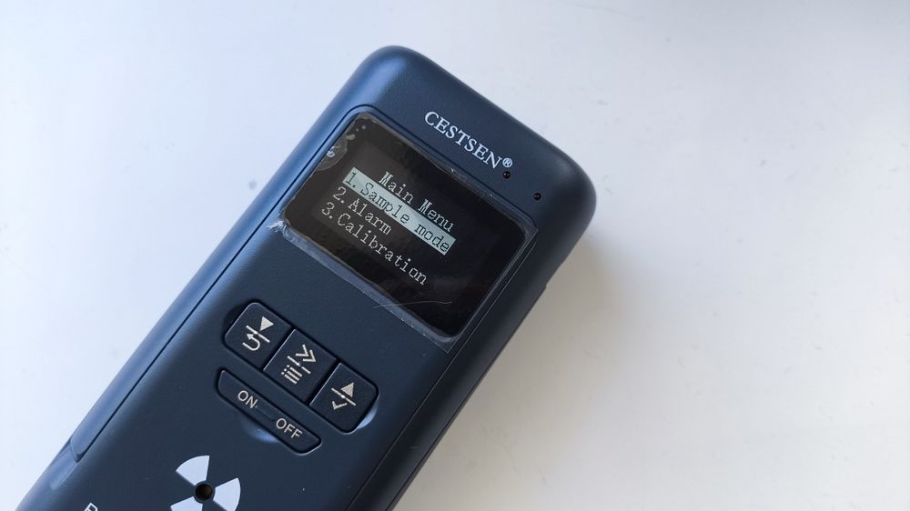 Profesjonalny Licznik Geigera CESTSEN GM-300B certyfikat dozymetr