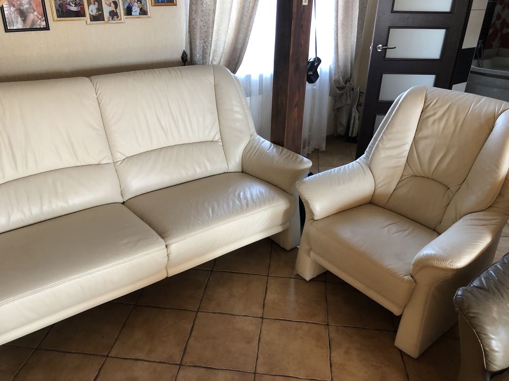 Продам щкіряний комплект диван та крісло шкіряний диван