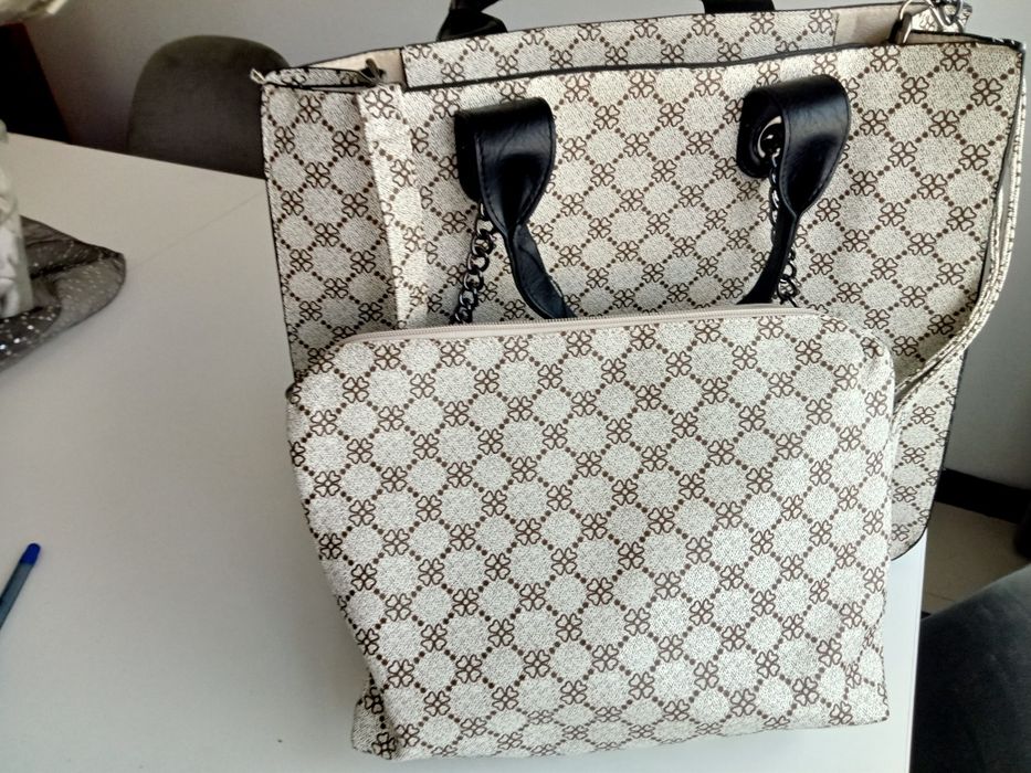 Carteira nova lindíssima