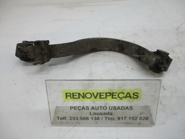 Braço de suspensão trás esquerdo VOLKSWAGEN Passat (3C2)