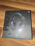 навушники Logitech G PRO X чорного кольору