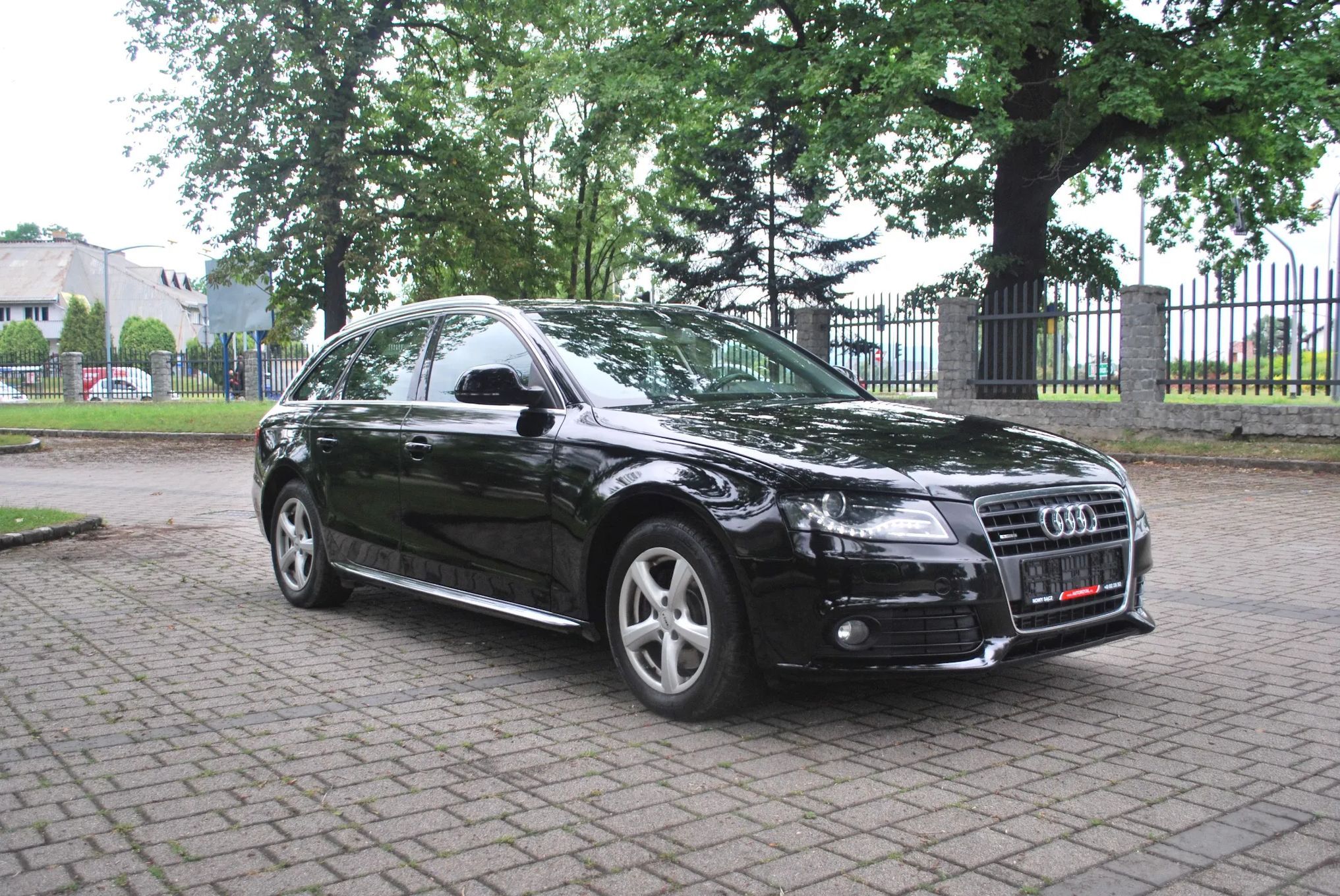 Audi A4 QUATTRO 4x4 Klim,a czujniki Parkowania ESP 2.0 TDI 143KM