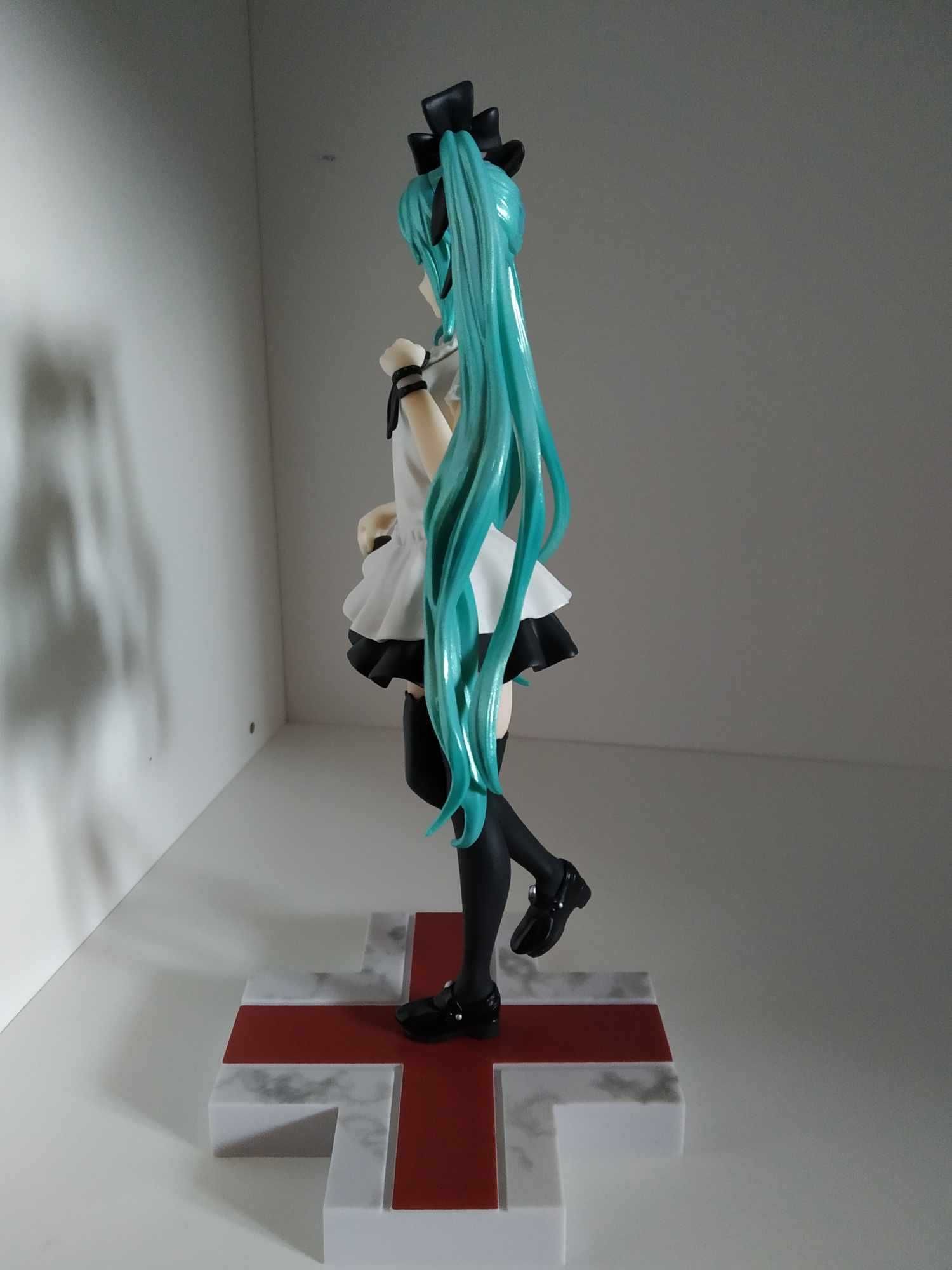 Oryginalna figurka Hatsune Miku Project Diva luminasta vocaloid