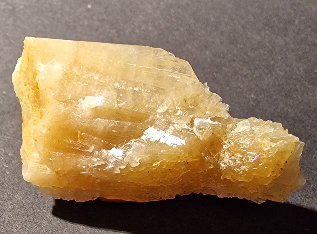 Kalcyt krystaliczny minerał