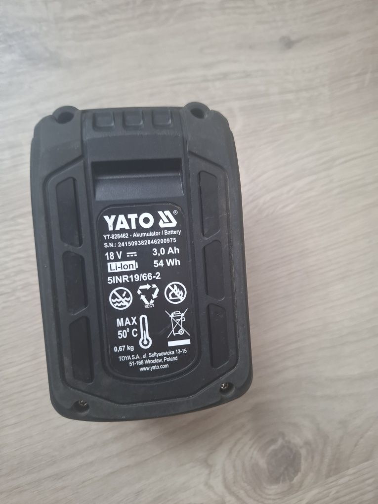 Młotowiertarka akumulatorowa Yato 18V YT-82772 SDS Plus 2.4J zestaw