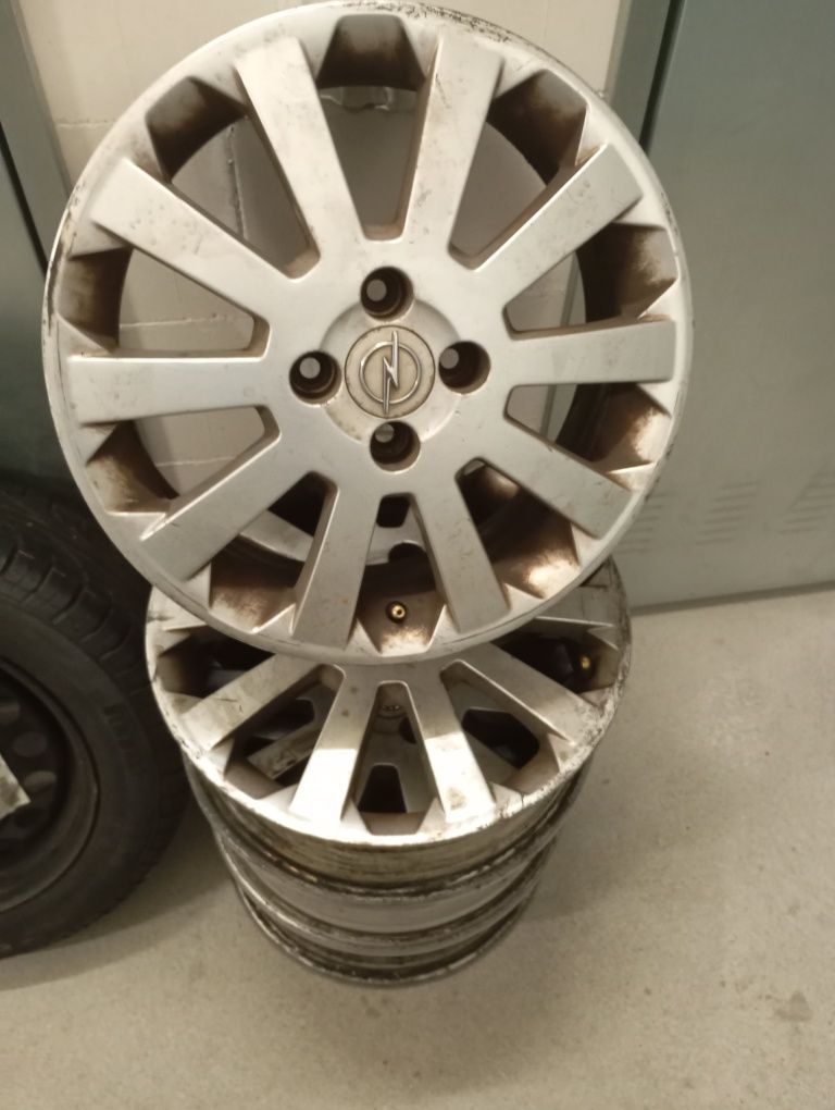 Felgi R16 aluminiowe