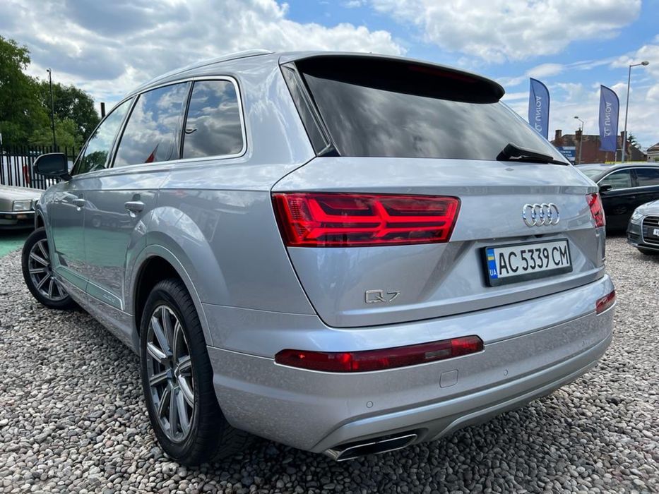 Продам Ауді Q7. Premium+ 2.0 бензин