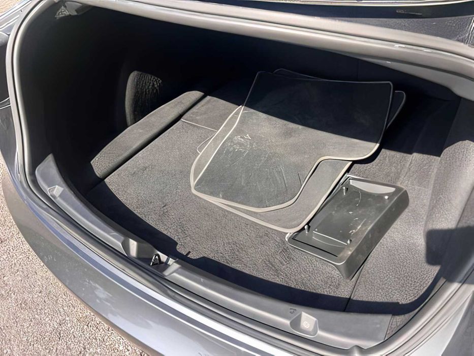 Tesla Model 3      2019
