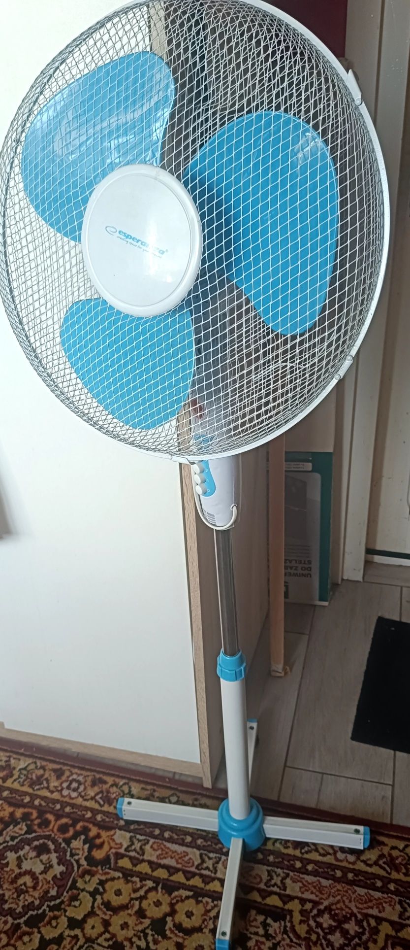 Wentylator stojący