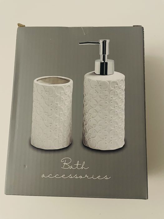 Zestaw ceramiczny akcesoriów łazienkowych Pozzi Milano - NOWY