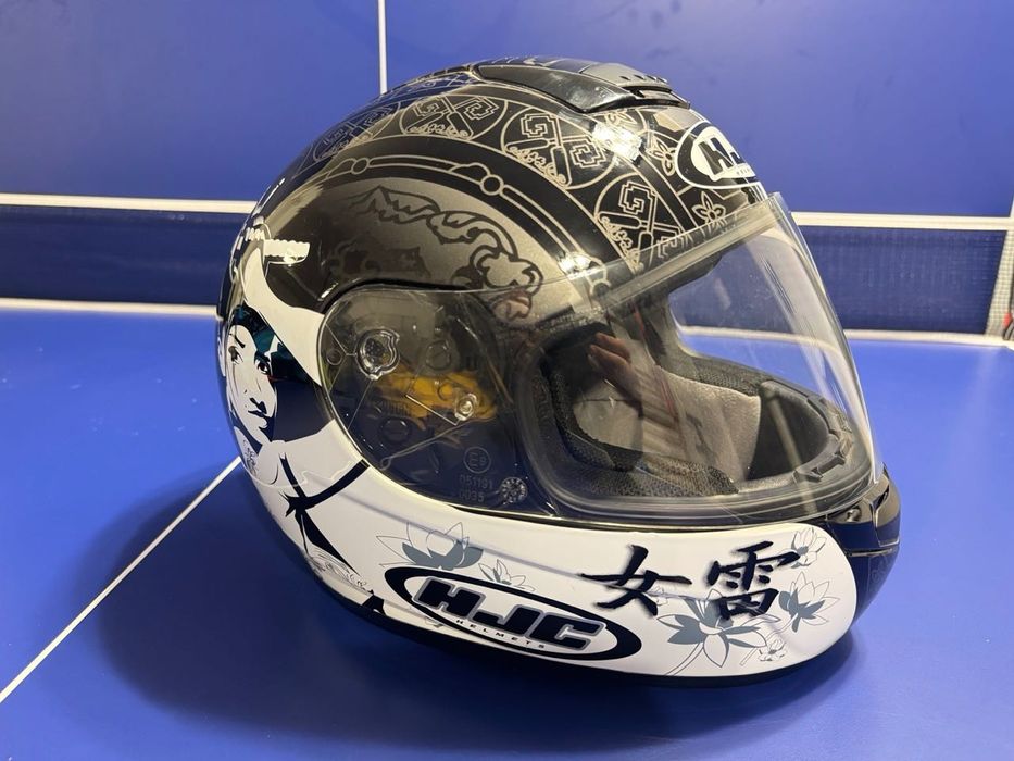 Kask motocyklowy szosowy HJC CS-R1 Samurai – rozmiar M