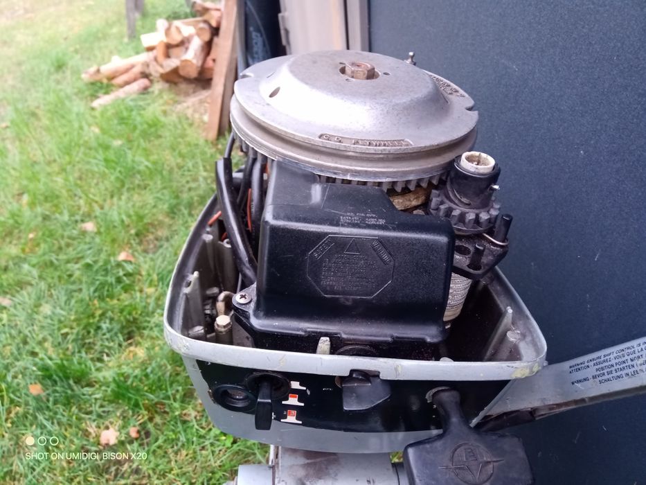 Двигун для човна Johnson 6-8