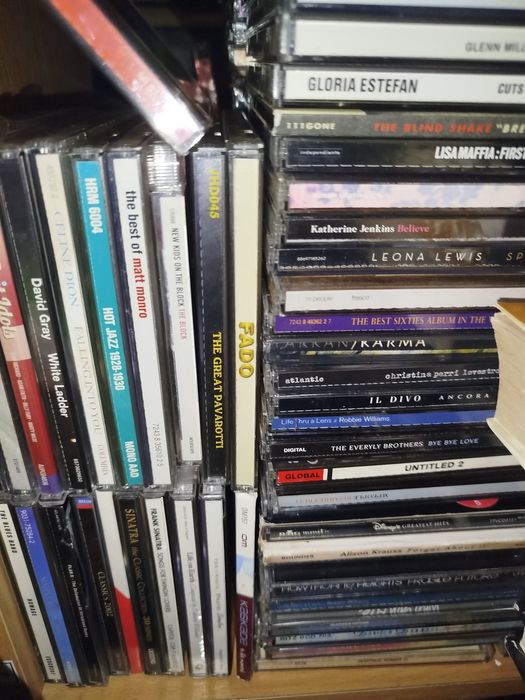 Lote CDs vários géneros