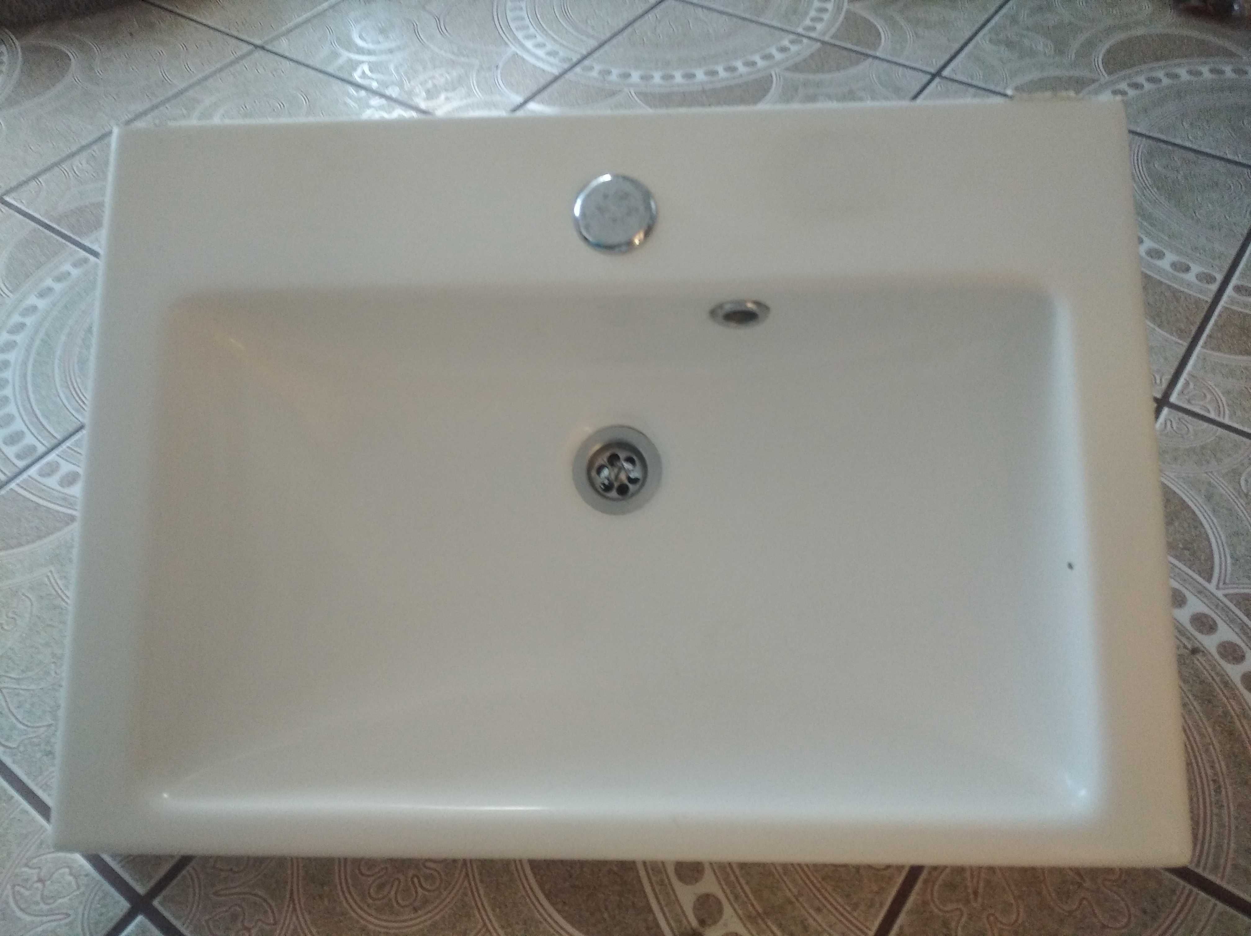 Umywalka do łazienki 60 x 42
