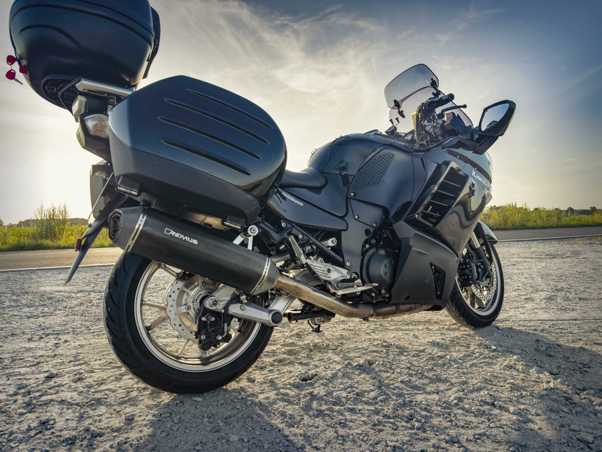 Kawasaki GTR 1400 - full doposażenie