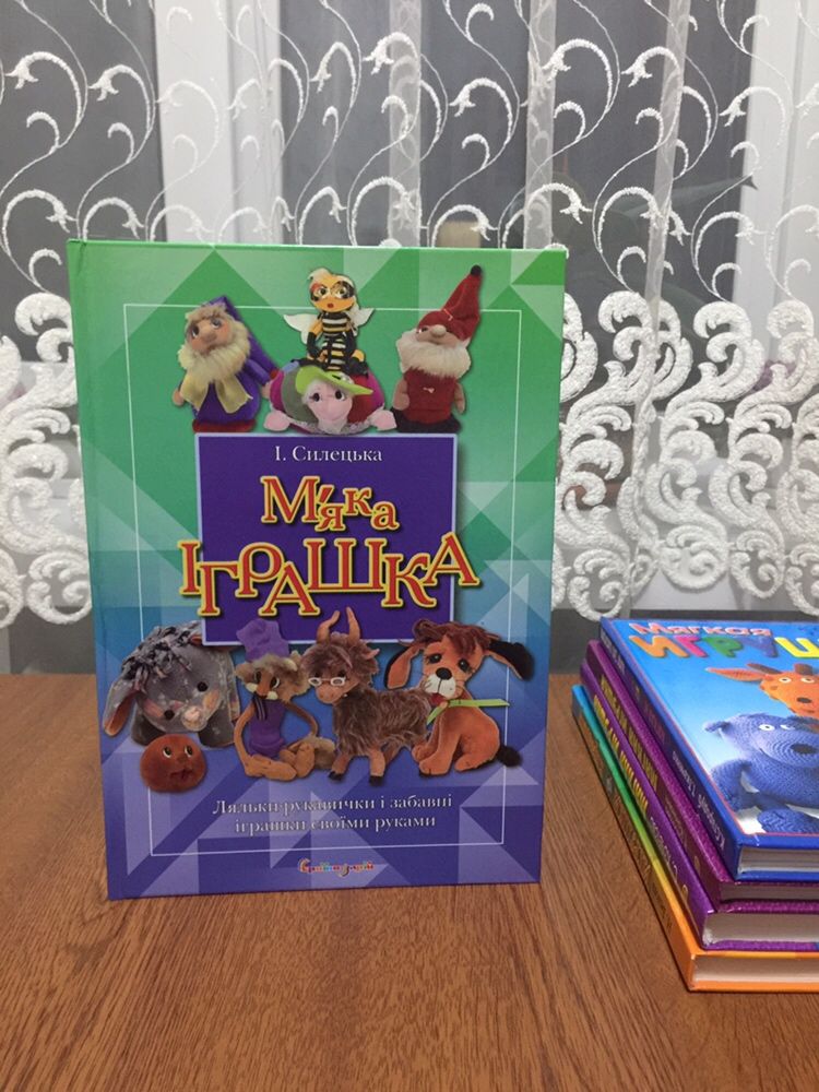 Книги, опт або по штучно