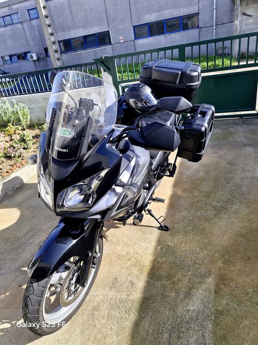 Suzuki v-strom 650cc
