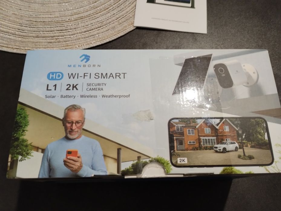 Kamera wifi , solarna , 2k , z panelem solarnym
