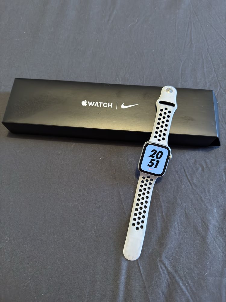 Apple watch SE 44mm edição Nike
