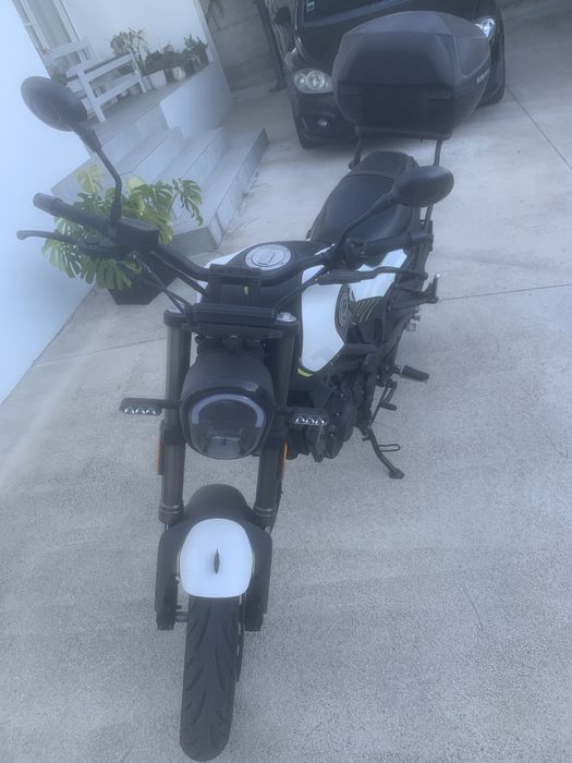 Benilli Leoncino 125