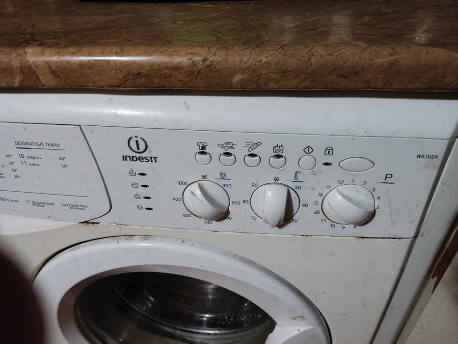 пральна машина  INDESIT  WIL102X