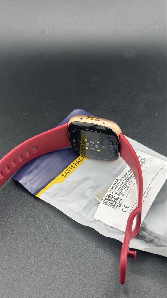 Fitbit Versa 4 Smartwatch Rose Gold Android
