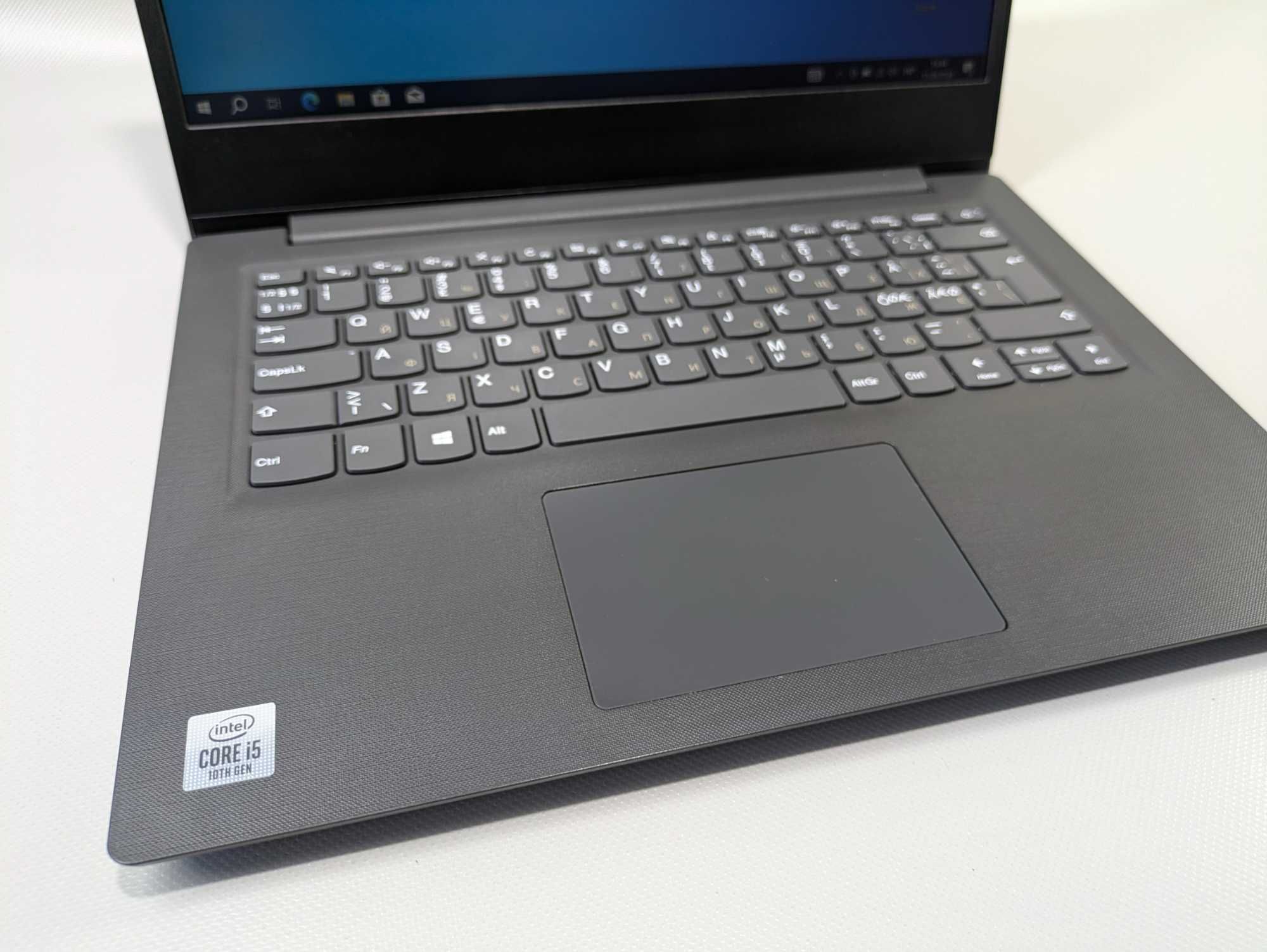 Ноутбук  Lenovo V14-IIL / i5-1035G1 / 8 gb / 256 gb / 14'' TN HD