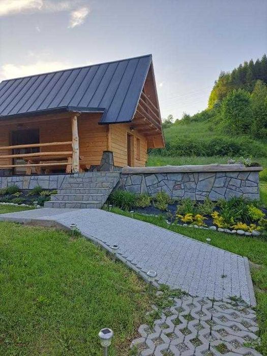 Domek Pod Tylką , drewniany domek w Pieninach.