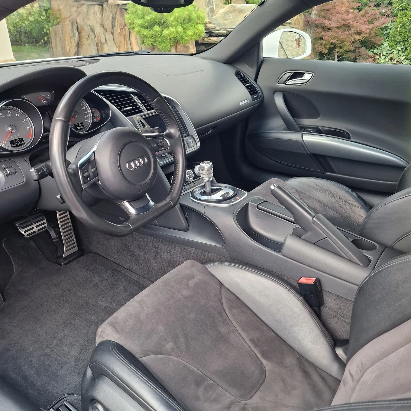 Audi R8 Coupé / v8 / Perfekcyjny / Bezwypadkowy / Japonia / Okazja !!!