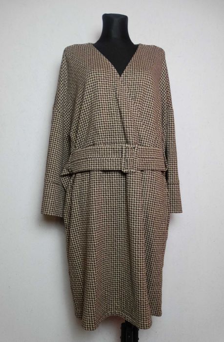 Sukienka w pepitkę z paskiem Josephine & Co 46 xxxl