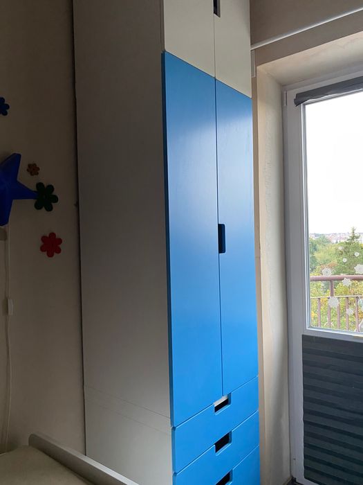 Meble dziecięce z Ikei w bardzo dobry stanie: szafa, komoda, szafka