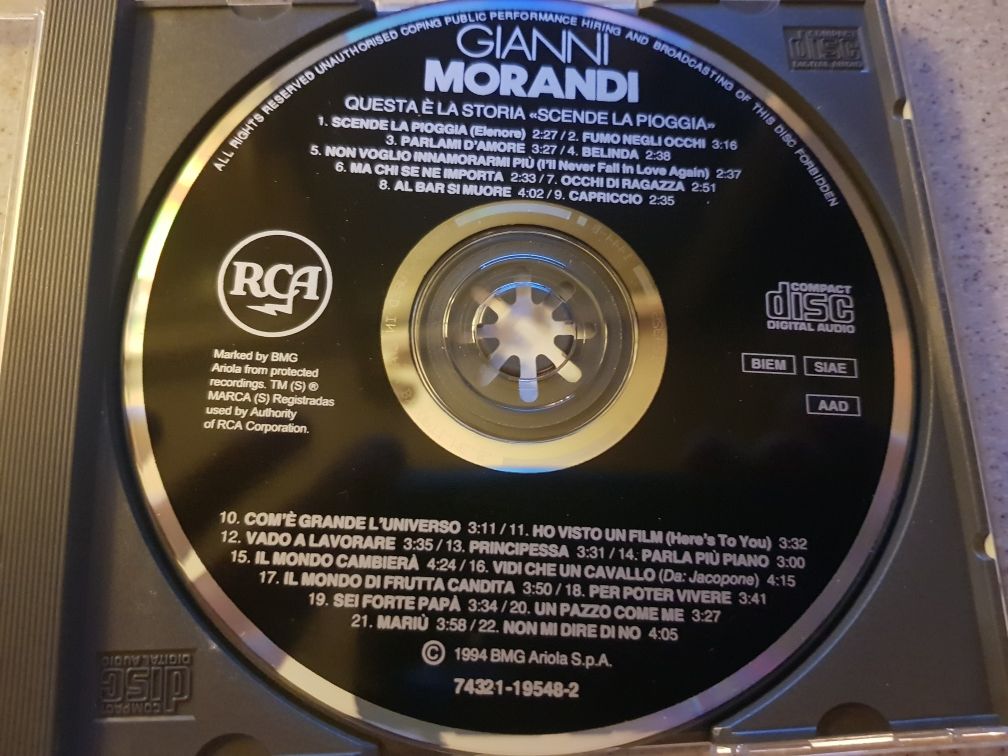CD Gianni Morandi Questa E La Storia "Scende la piaggia" RCA 1994 USA