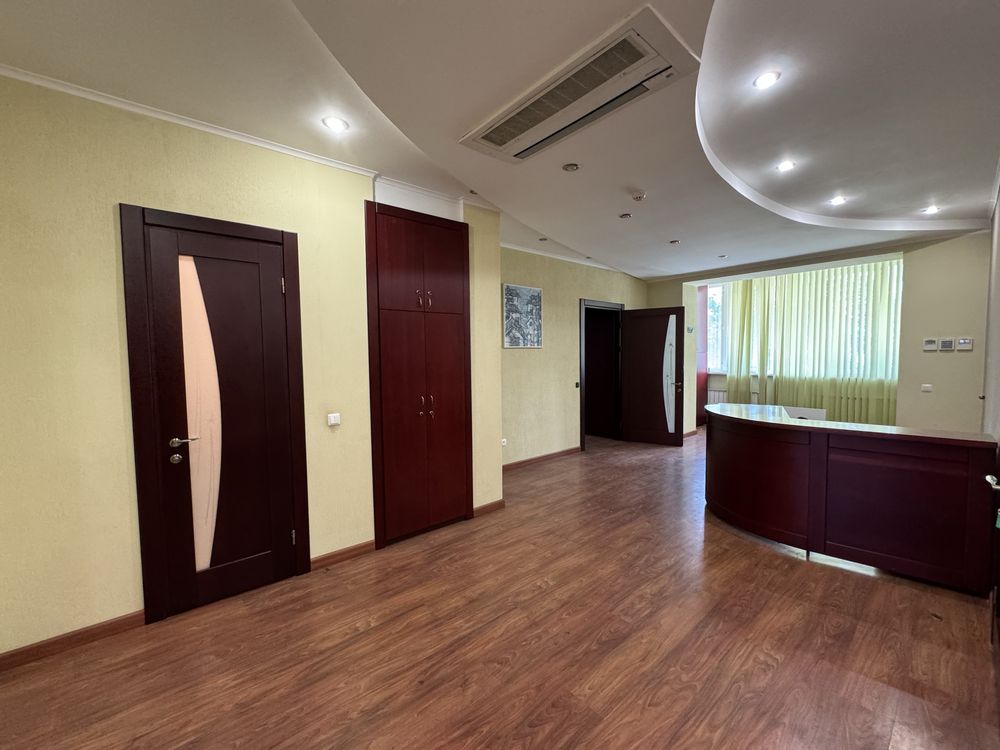 Вишгородська 45/2 Оренда Приміщення 440м2 Фасад Без%