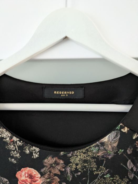 Sukienka dresowa Reserved 36