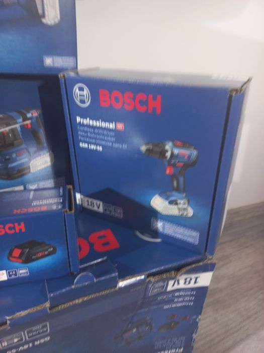 Zestaw wiertarko-wkrętarka+szlifierka+młot BOSCH PROFESSIONAL