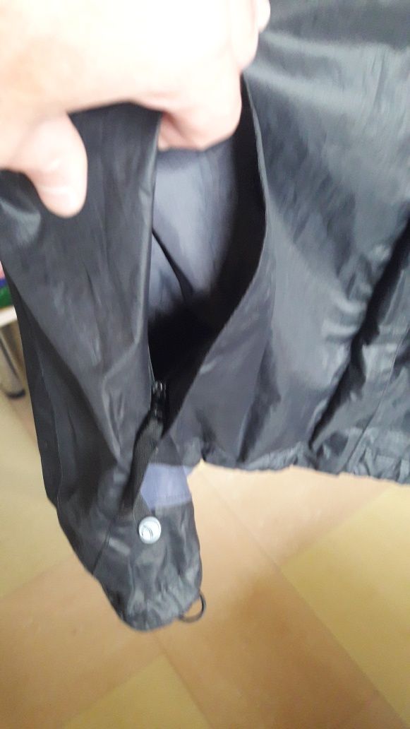 Ветровка, дождевик Regatta 50 раз. (SIZE 12,EUR 38,M).