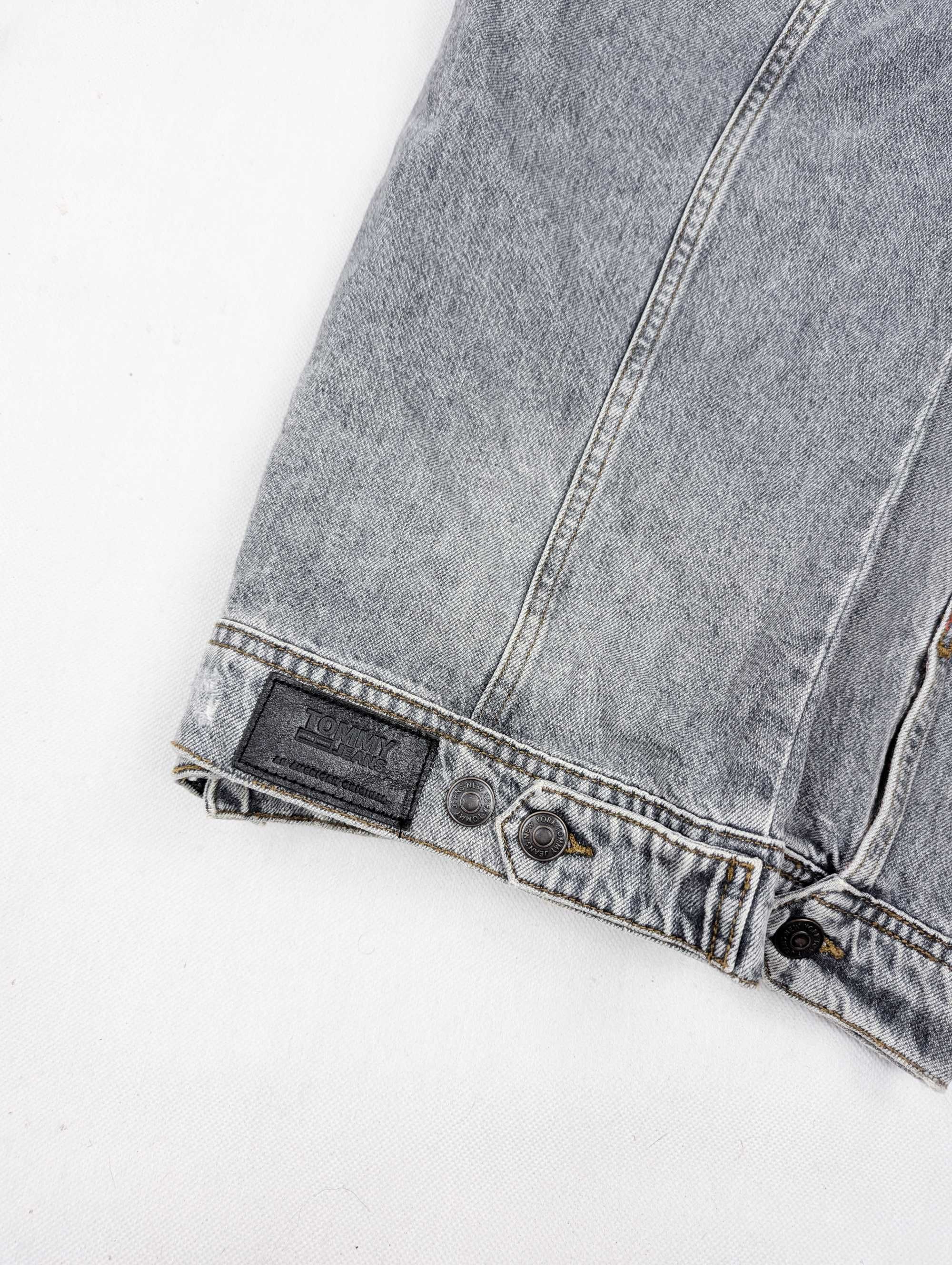 Tommy Hilfiger szara kurtka jeansowa katana M logo