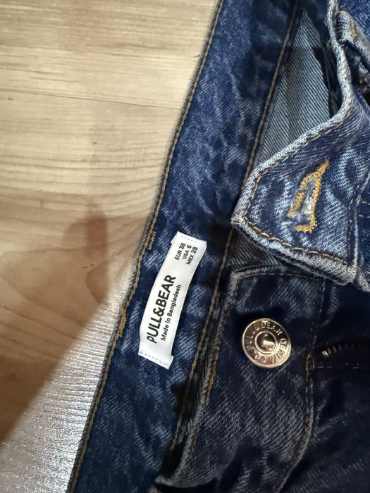 Продам джинсы Pull&Вear