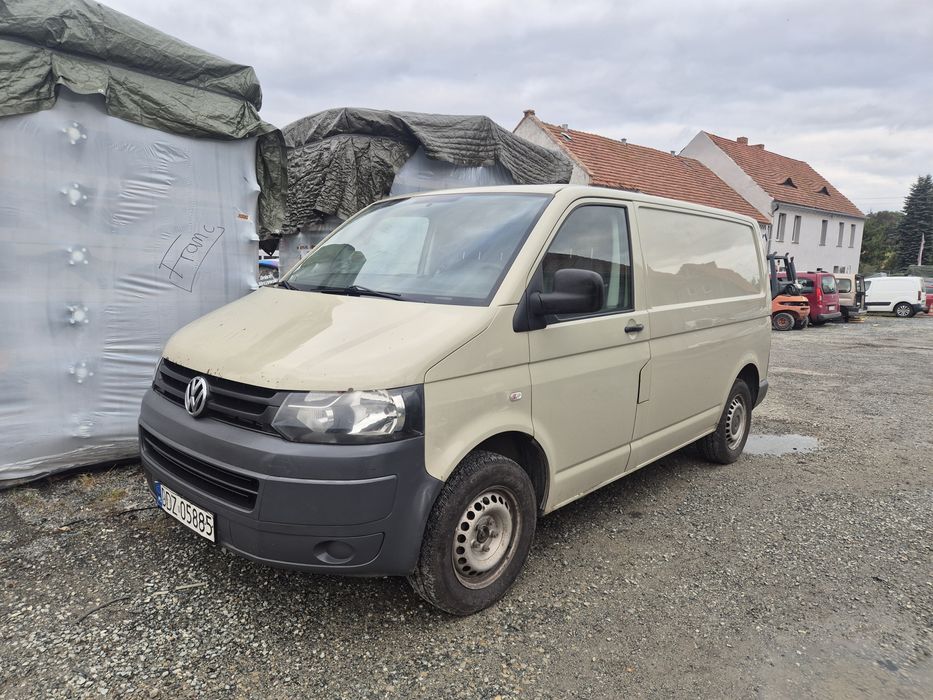 Vw transporter t5 lift 2011r  2.0 tdi  136km