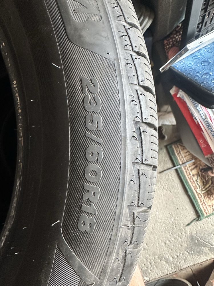 Всесезонна резина Bridgestone 235.60 r18