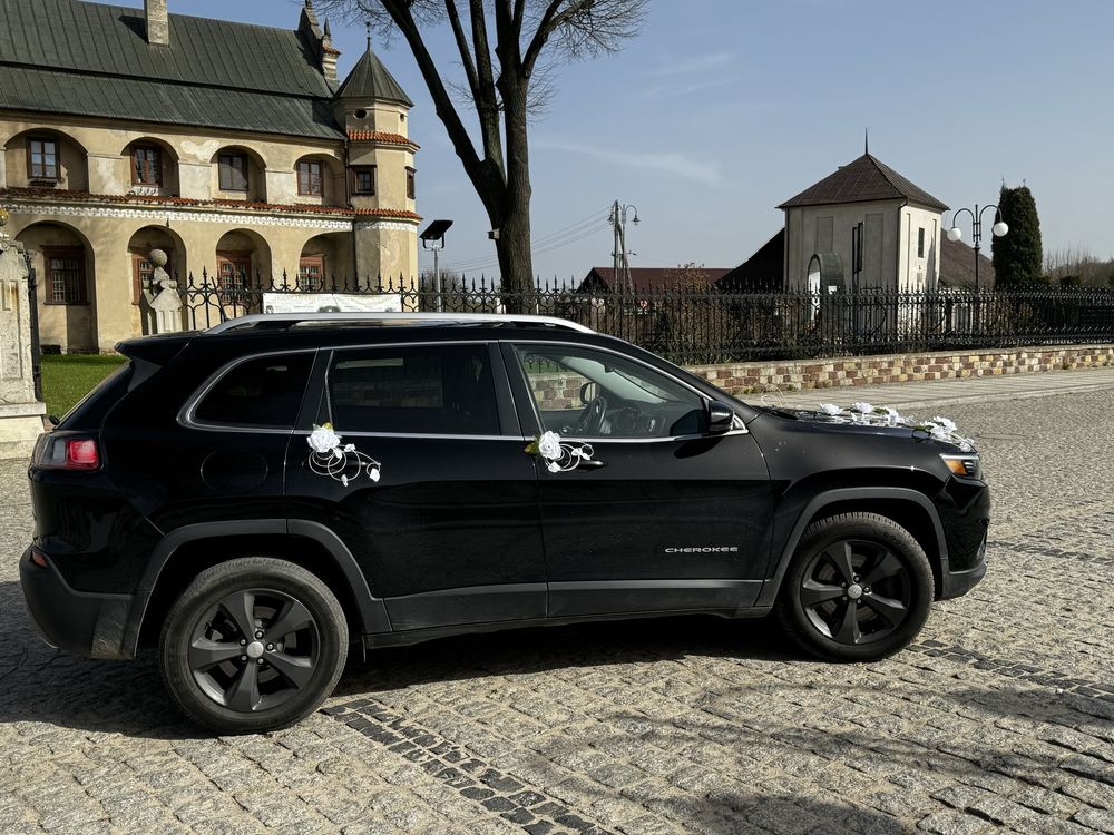 Auto do ślubu - Jeep Cherokee