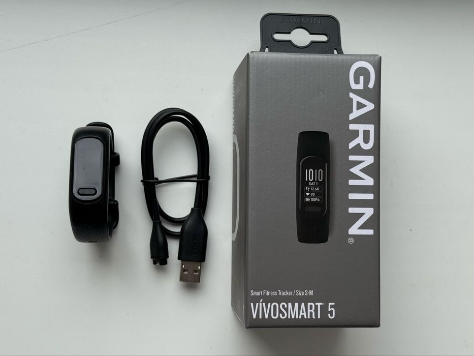 Фітнес браслет Garmin Vivosmart 5 black розмір S/M