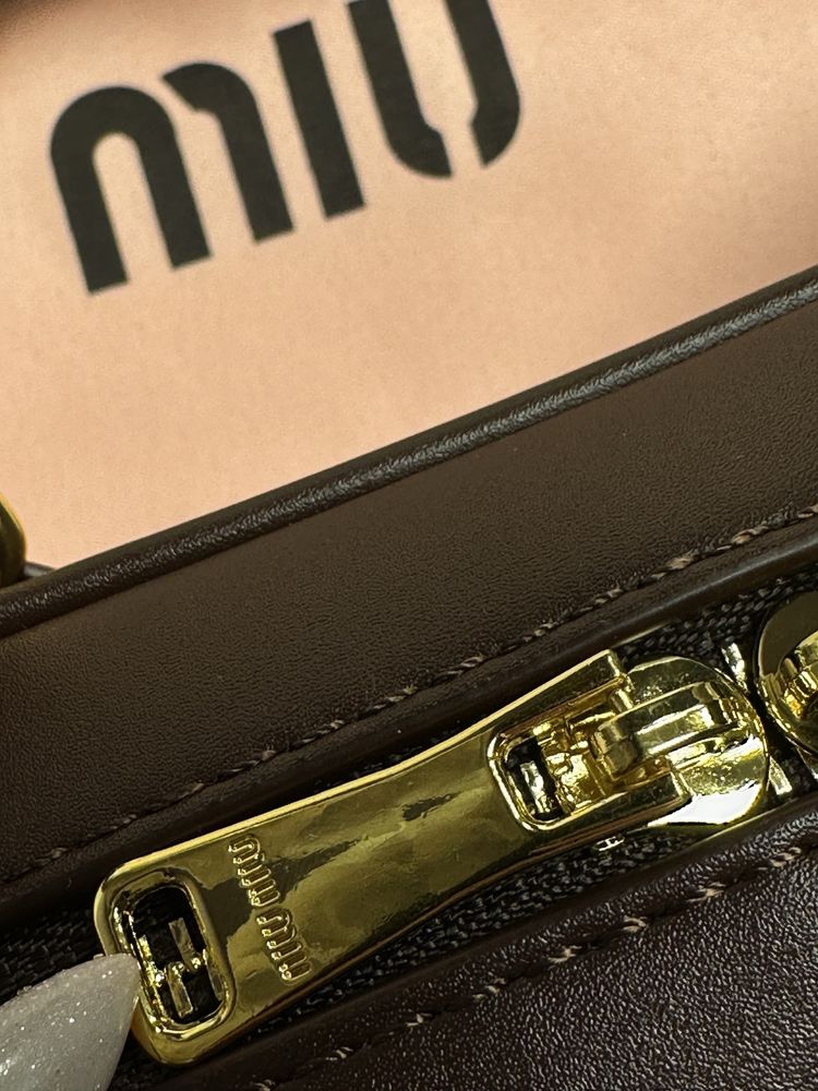 Сумка miu miu міу міу шоколодного кольору