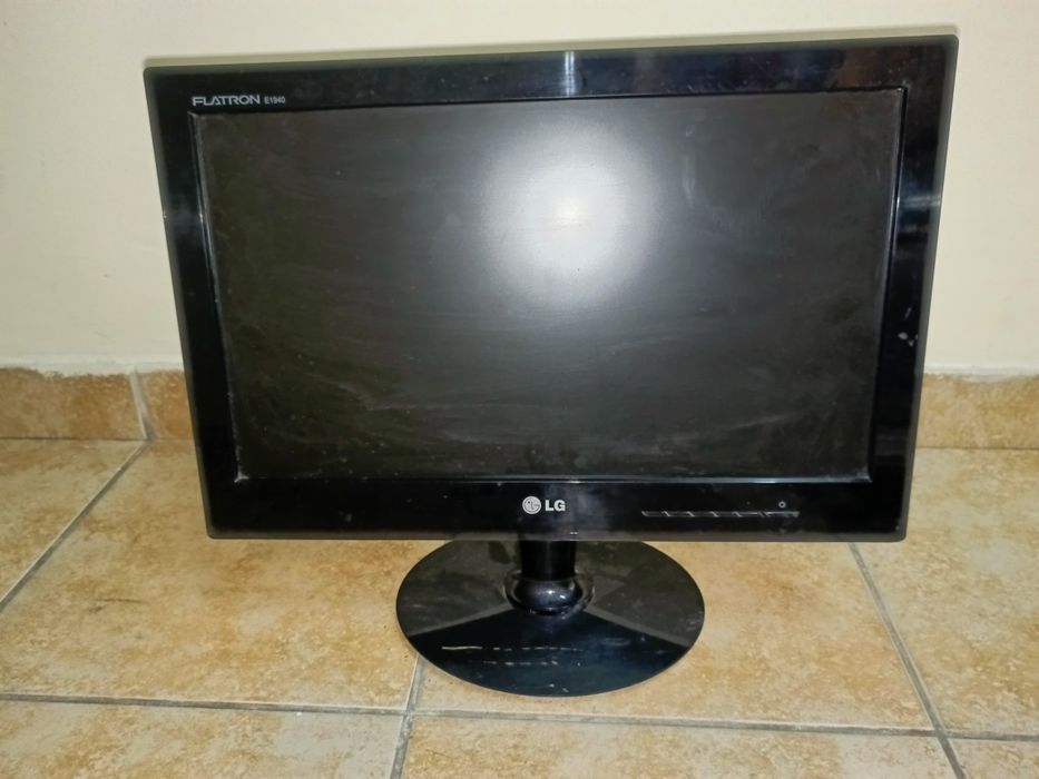 Монитор LG 19"'+ноут без матрицы